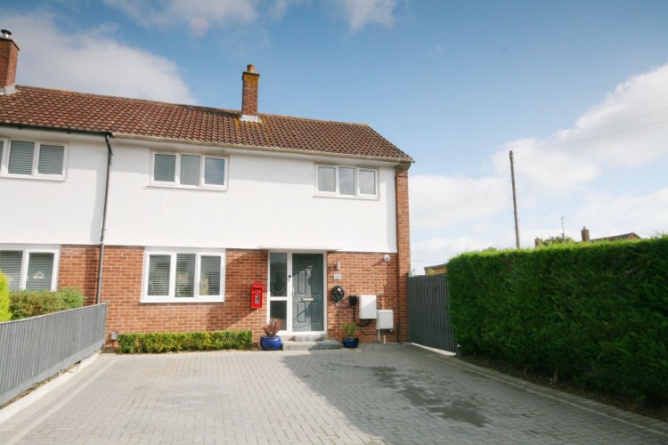 3 Bed Semi-detached House For Sale