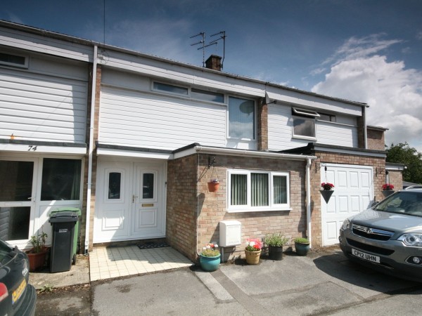 3 Bed Mid Terraced House For Sale - Photograph 1
