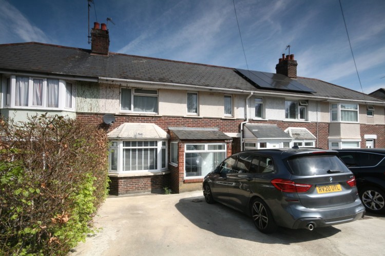 3 Bed Mid Terraced House For Sale