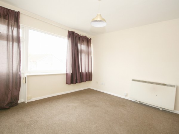 2 Bed Apartment Flat/apartment To Rent - Photograph 1