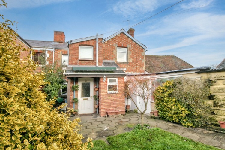 3 Bed Mid Terraced House For Sale