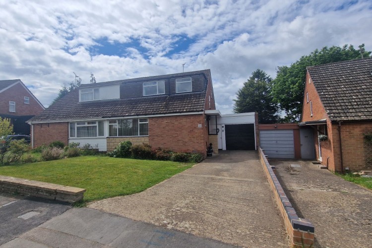 3 Bed Semi-detached House For Sale