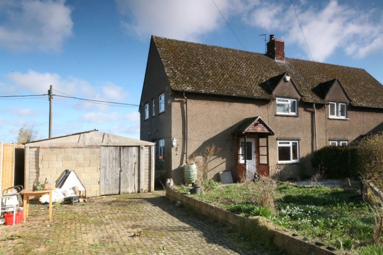 3 Bed Semi-detached House For Sale