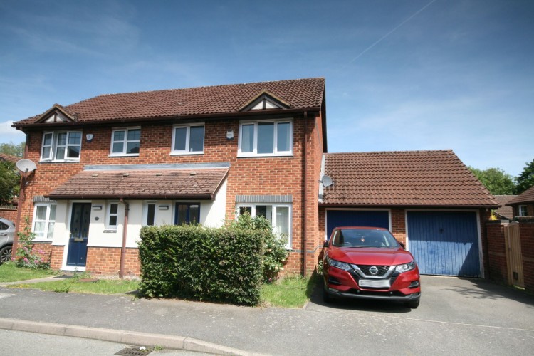 3 Bed Semi-detached House For Sale
