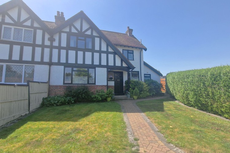 4 Bed Semi-detached House For Sale