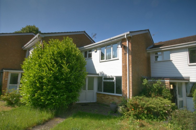 3 Bed Mid Terraced House For Sale