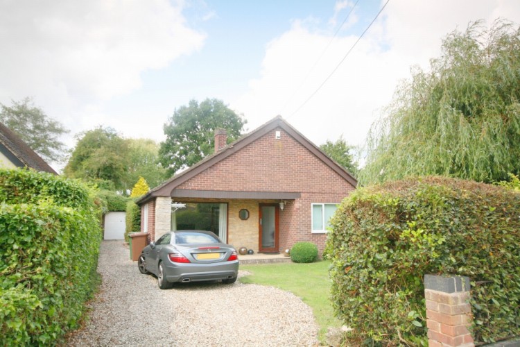 Family owned and run property experts in Oxfordshire Wheatley Estates