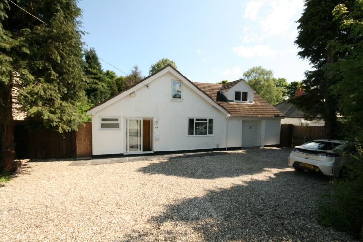 6 Bed Detached House For Sale